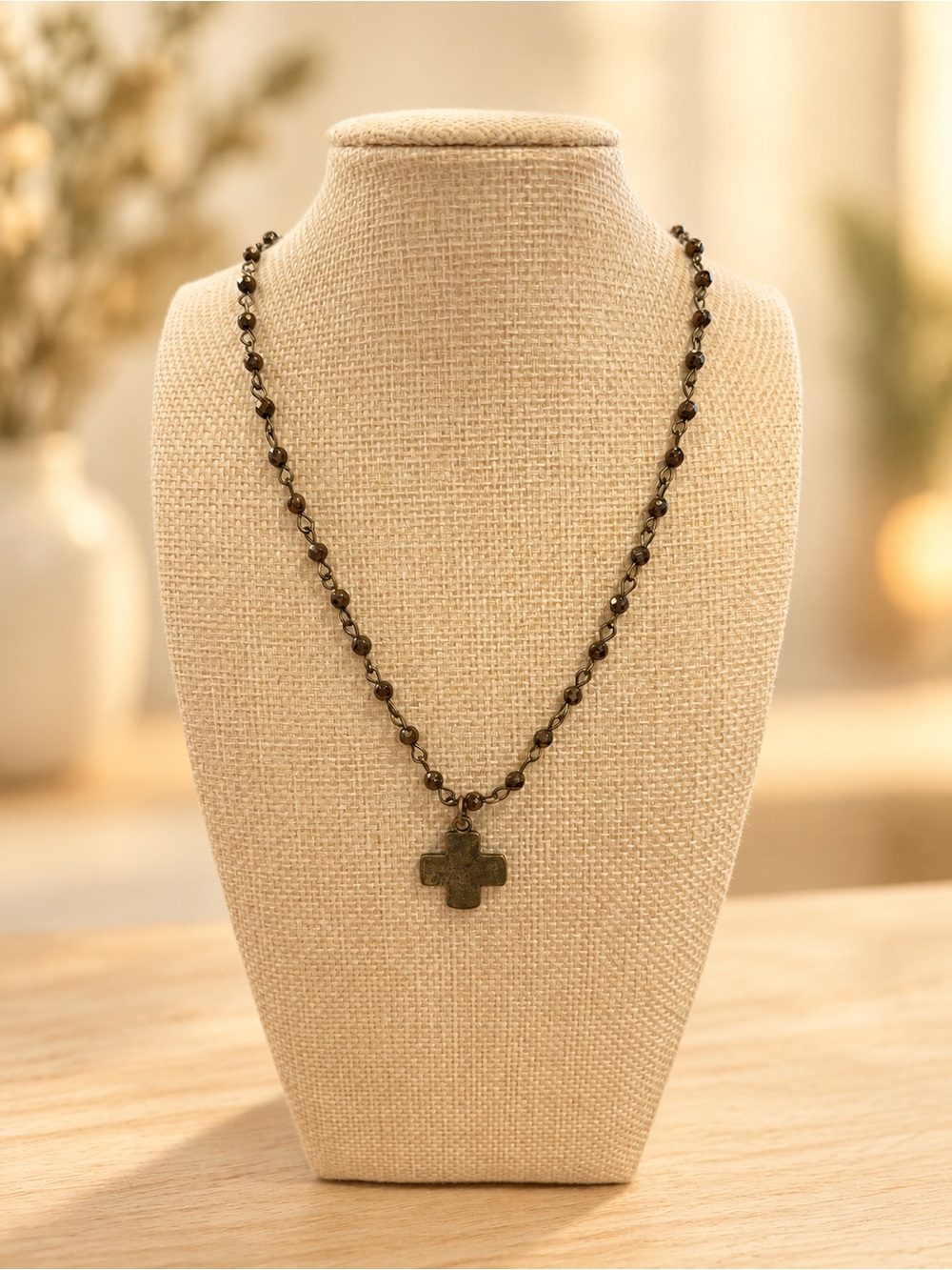 Joan necklace bronze